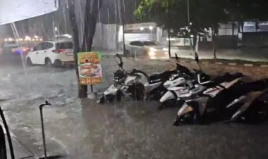 Hujan Deras , Puluhan Titik di Kota Pangkalan Bun Mengalami Banjir Dadakan