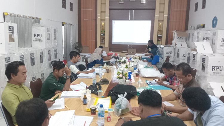 Hindari Multitafsir Sidang Pleno Hasil Pemilu Tingkat PPK Arut Selatan Kembali Dilanjutkan.