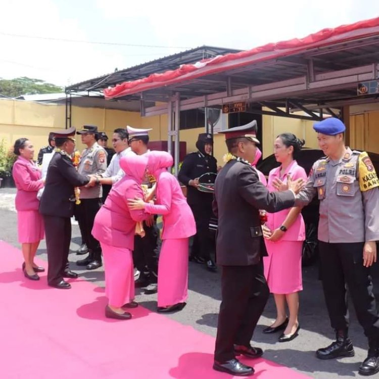 Pelepasan Purnabakti Anggota Polres Kobar